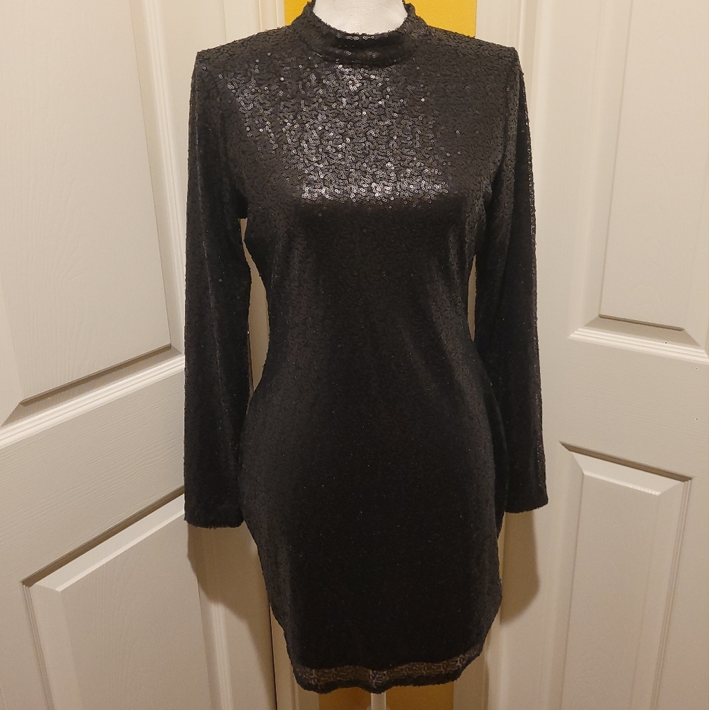 GORGEOUS BLACK SEQUINED BOOHOO DRESS, SIZE 8
